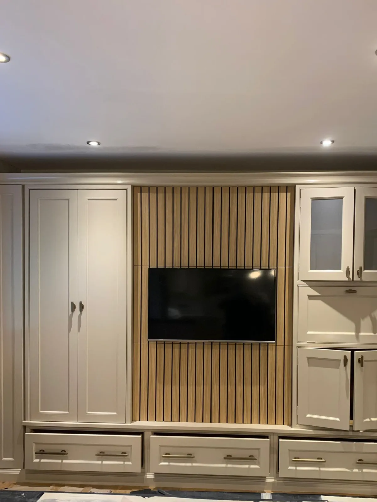 Furniture-spraying-manchester